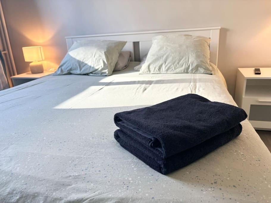 Appartement Confort Avec Balcon - Champigny Luaran gambar