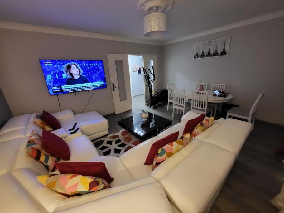 Appartement Confort Avec Balcon - Champigny Luaran gambar