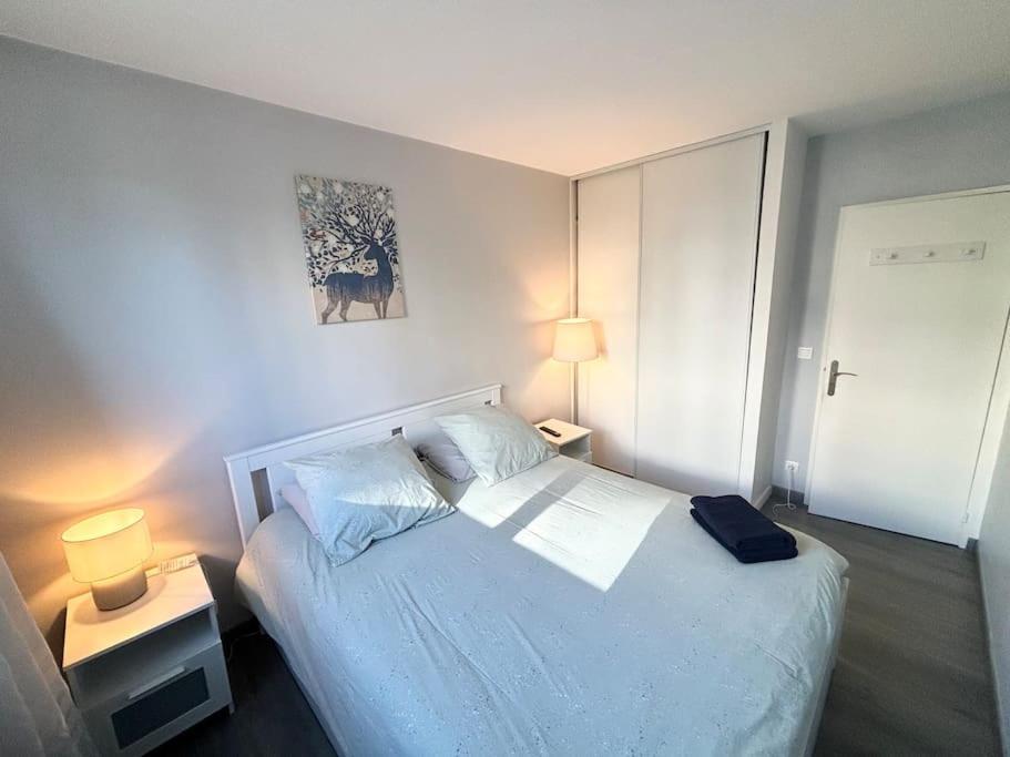 Appartement Confort Avec Balcon - Champigny Luaran gambar